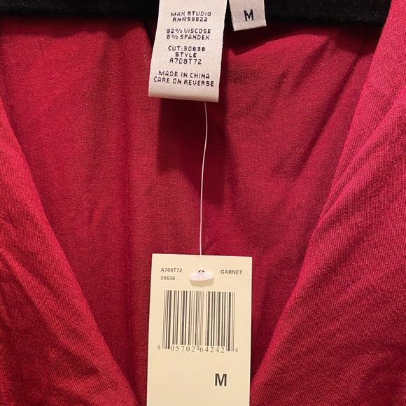 Max Studio top - Picture 3 of 3